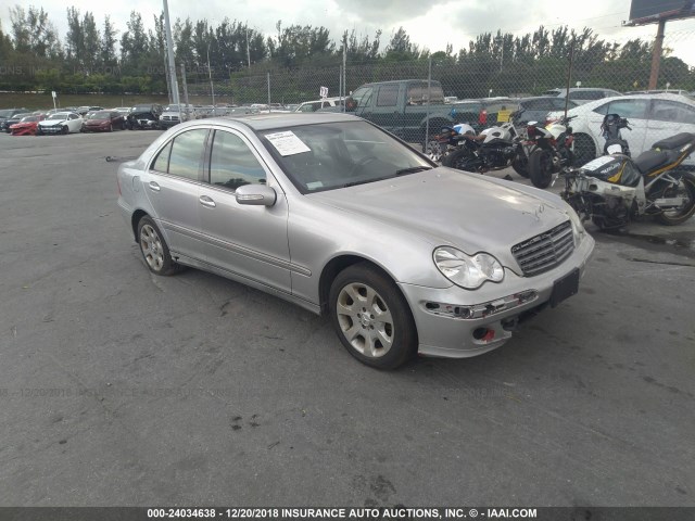 WDBRF81JX5F616013 - 2005 MERCEDES-BENZ C 240 4MATIC SILVER photo 1