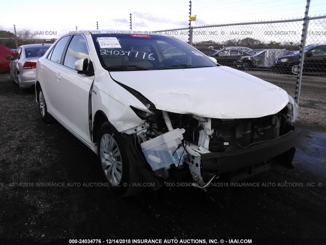 4T1BD1FKXCU058072 - 2012 TOYOTA CAMRY HYBRID/LE/XLE WHITE photo 6