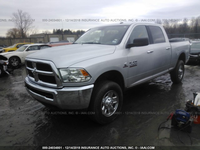 3C6UR5DL0JG245569 - 2018 RAM 2500 SLT SILVER photo 2