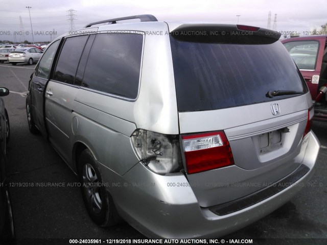 5FNRL38795B001500 - 2005 HONDA ODYSSEY EXL SILVER photo 3