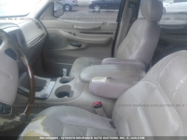 5LMPU28L1WLJ20208 - 1998 LINCOLN NAVIGATOR 黑色 照片 5