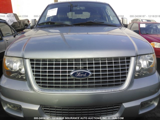 1FMFU20546LA41014 - 2006 FORD EXPEDITION LIMITED SILVER photo 6