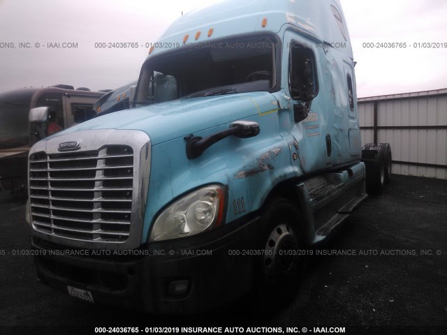 1FUJGLBG6BLBB6128 - 2011 FREIGHTLINER CASCADIA 125  Unknown photo 2