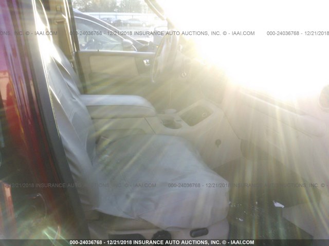 1FMFU18L94LA27877 - 2004 FORD EXPEDITION EDDIE BAUER RED photo 5