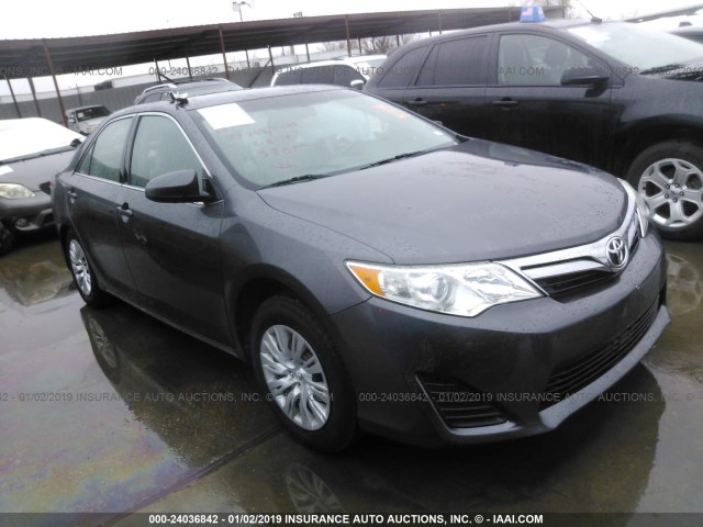 4T4BF1FK6DR323247 - 2013 TOYOTA CAMRY L/SE/LE/XLE 灰色 照片 1