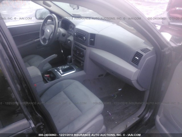 1J4GR48K66C367780 - 2006 JEEP GRAND CHEROKEE LAREDO/COLUMBIA/FREEDOM 黑色 照片 5