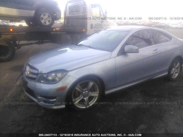 WDDGJ4HB2DG021802 - 2013 MERCEDES-BENZ C 250 SILVER photo 2