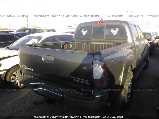 5TFJU4GNXCX021225 - 2012 TOYOTA TACOMA DOUBLE CAB PRERUNNER GRAY photo 4