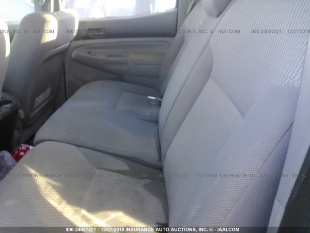 5TFJU4GNXCX021225 - 2012 TOYOTA TACOMA DOUBLE CAB PRERUNNER GRAY photo 8