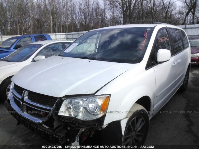 2C4RDGCG4HR847537 - 2017 DODGE GRAND CARAVAN SXT WHITE photo 2