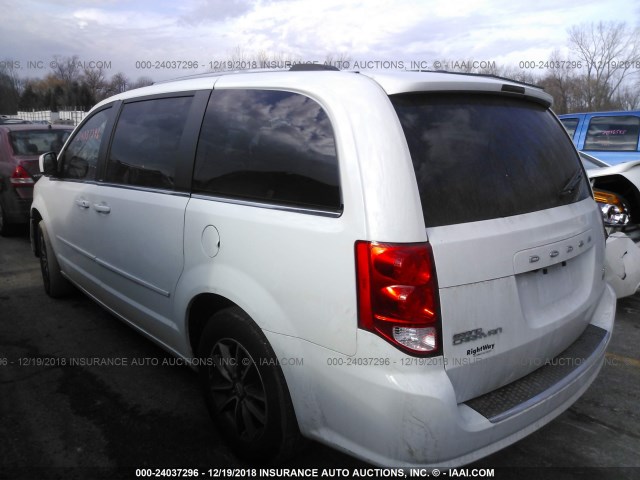 2C4RDGCG4HR847537 - 2017 DODGE GRAND CARAVAN SXT WHITE photo 3