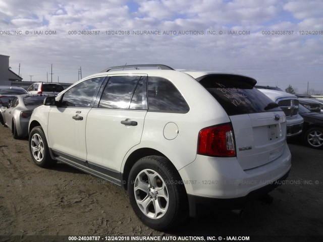 2FMDK3G92DBA44003 - 2013 FORD EDGE SE WHITE photo 3