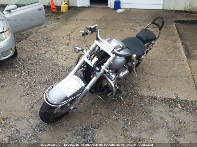 1HFSC49J66A400818 - 2006 HONDA VTX1800 S1 SILVER photo 2