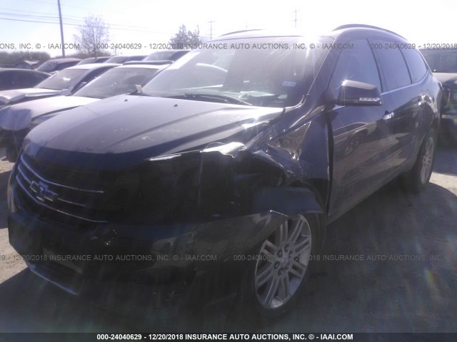 1GNKRGKD0DJ104681 - 2013 CHEVROLET TRAVERSE LT Մոխրագույն լուսանկար 2