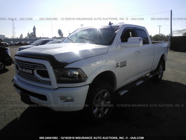 3C6UR5FLXJG224256 - 2018 RAM 2500 LARAMIE WHITE photo 2