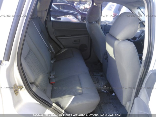 1J4GR48K86C205049 - 2006 JEEP GRAND CHEROKEE LAREDO/COLUMBIA/FREEDOM 银色 照片 8