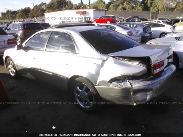 JT8BF28G2Y5075719 - 2000 LEXUS ES 300 SILVER photo 3