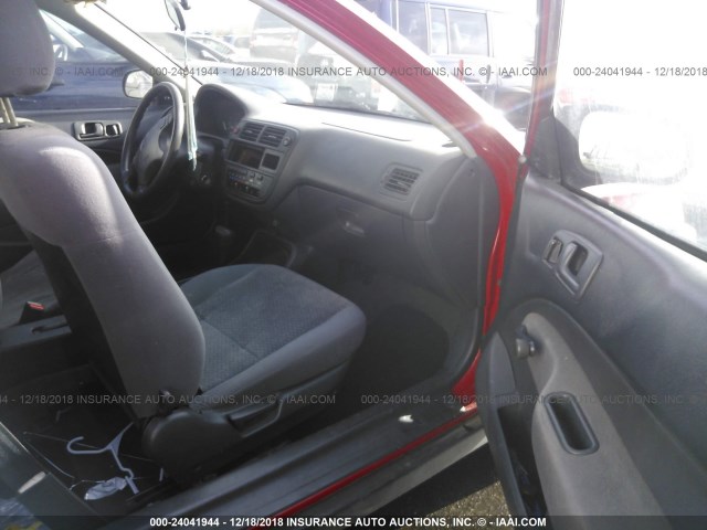 1HGEJ6225WL017907 - 1998 HONDA CIVIC DX RED photo 5