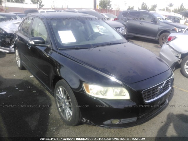 YV1MS390392457011 - 2009 VOLVO S40 2.4I BLACK photo 1