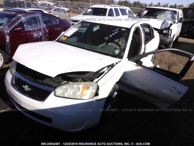 1G1ZT58N68F130894 - 2008 CHEVROLET MALIBU LT/CLASSIC WHITE photo 2