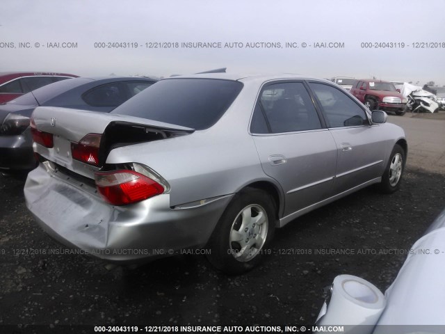 1HGCG6673XA032236 - 1999 HONDA ACCORD EX SILVER photo 4