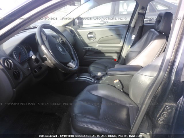 2G2WS522741374183 - 2004 PONTIAC GRAND PRIX GT2 შავი ფოტო 5