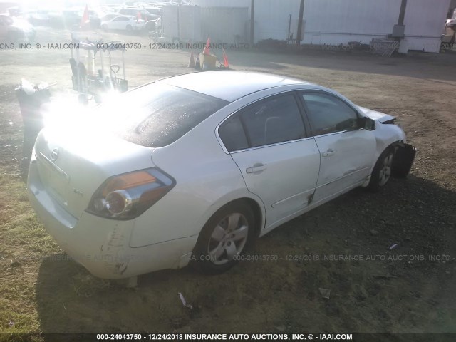 1N4AL21E27C165337 - 2007 NISSAN ALTIMA 2.5/2.5S WHITE photo 4