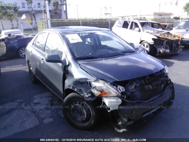 JTDBT923671144779 - 2007 TOYOTA YARIS  Gray photo 1