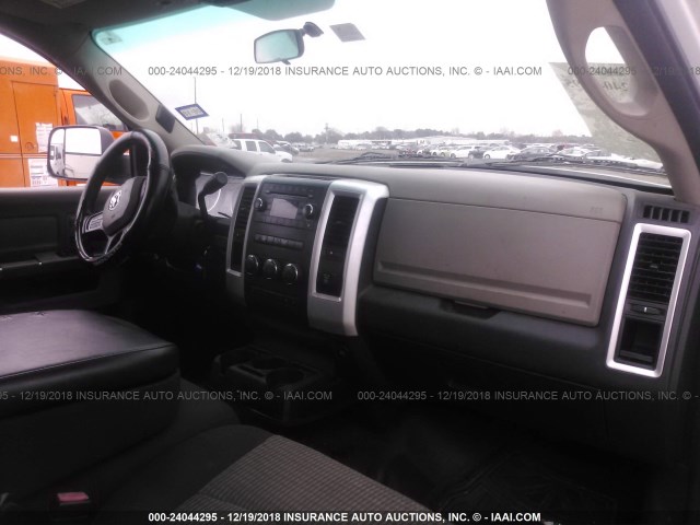 3C7WDMDL1CG124341 - 2012 DODGE RAM 5500 ST/SLT Unknown photo 5