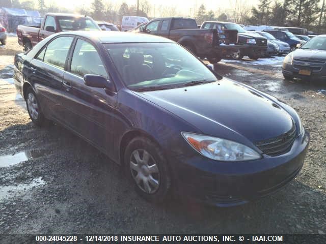4T1BE32K42U628628 - 2002 TOYOTA CAMRY LE/XLE/SE BLUE photo 1