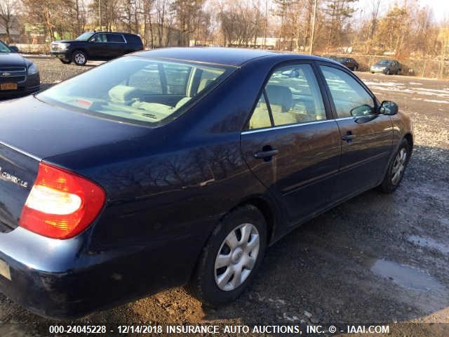4T1BE32K42U628628 - 2002 TOYOTA CAMRY LE/XLE/SE BLUE photo 6