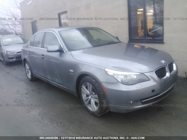 WBANV13599C153795 - 2009 BMW 528 XI GRAY photo 1