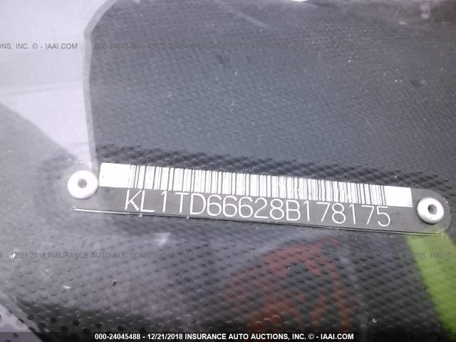 KL1TD66628B178175 - 2008 CHEVROLET AVEO LS GRAY photo 9