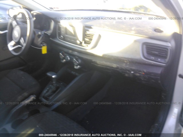 3KPA24AB8JE137430 - 2018 KIA RIO LX/S SILVER photo 5