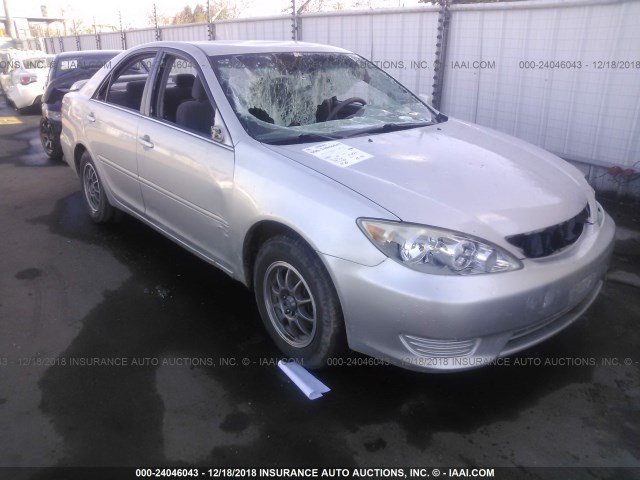 4T1BE32K16U118744 - 2006 TOYOTA CAMRY LE/XLE/SE SILVER photo 1