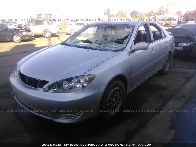 4T1BE32K16U118744 - 2006 TOYOTA CAMRY LE/XLE/SE SILVER photo 2