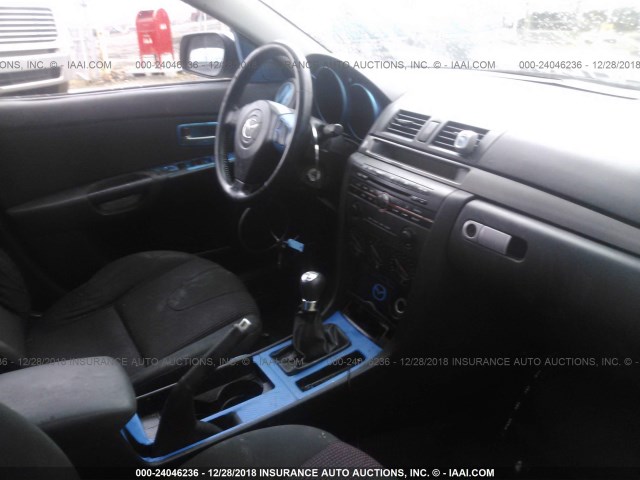 JM1BK123141154586 - 2004 MAZDA 3 S SILVER photo 5