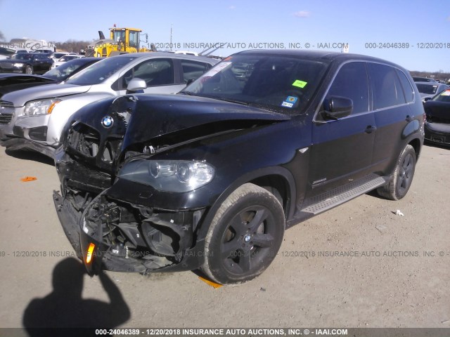 5UXZV8C51BLL67617 - 2011 BMW X5 XDRIVE50I BLACK photo 2