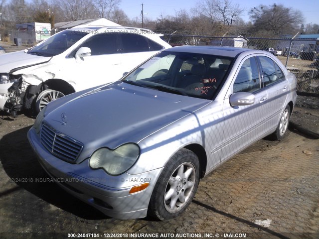 WDBRF61J84E015966 - 2004 MERCEDES-BENZ C 240 SILVER photo 2