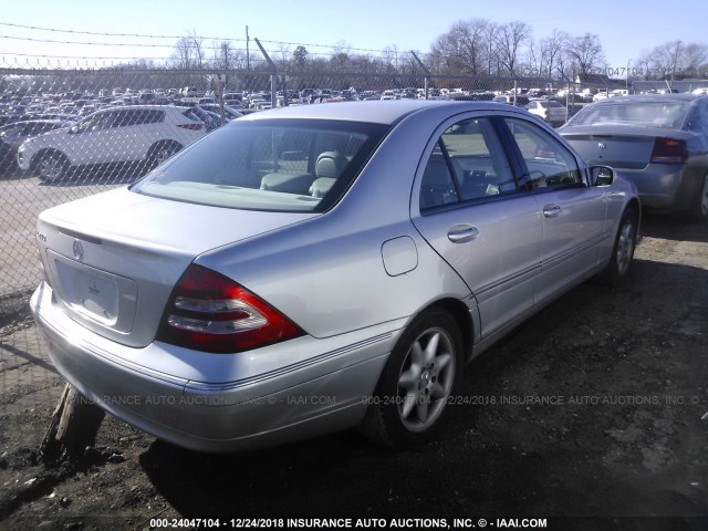 WDBRF61J84E015966 - 2004 MERCEDES-BENZ C 240 SILVER photo 4