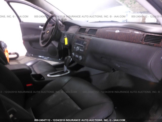 2G1WC5E34D1220231 - 2013 CHEVROLET IMPALA LTZ GRAY photo 5