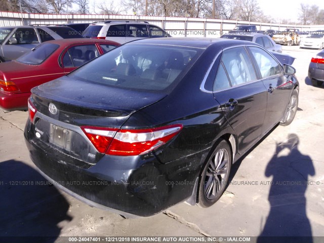 4T1BF1FK2GU151815 - 2016 TOYOTA CAMRY LE/XLE/SE/XSE 黑色 照片 4
