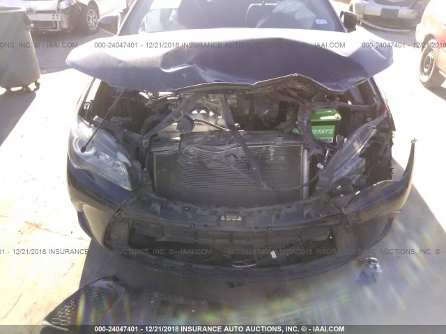 4T1BF1FK2GU151815 - 2016 TOYOTA CAMRY LE/XLE/SE/XSE 黑色 照片 6