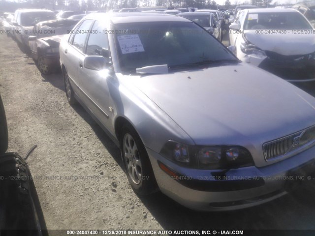 YV1VS29522F827437 - 2002 VOLVO S40 1.9T SILVER photo 1