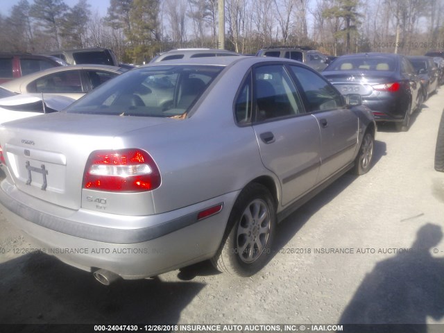 YV1VS29522F827437 - 2002 VOLVO S40 1.9T SILVER photo 4