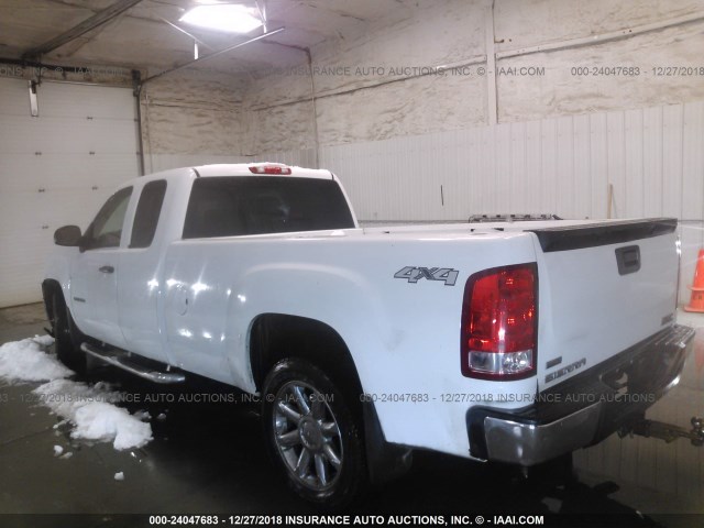 1GTR2TE05CZ250166 - 2012 GMC SIERRA K1500 WHITE photo 3