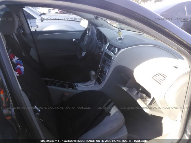 1G1ZA5EB5AF220852 - 2010 CHEVROLET MALIBU LS BLACK photo 5