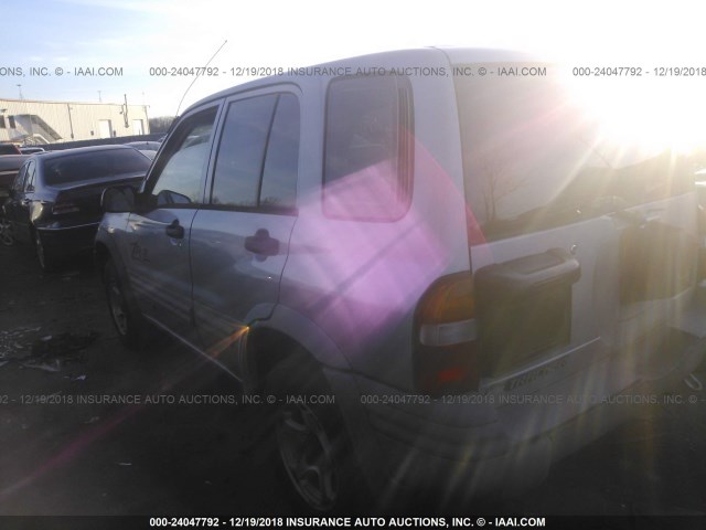 2CNBJ734616956665 - 2001 CHEVROLET TRACKER ZR2 SILVER photo 3