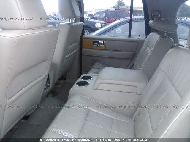 5LMFU28517LJ14746 - 2007 LINCOLN NAVIGATOR 黑色 照片 8
