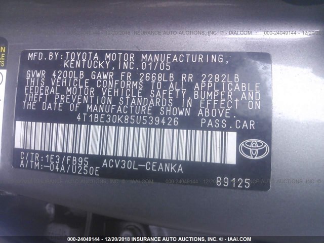 4T1BE30K85U539426 - 2005 TOYOTA CAMRY LE/XLE/SE GOLD photo 9